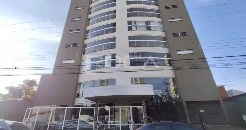 Aluguel de apartamento padrão com 3 dormitórios no centro de são carlos