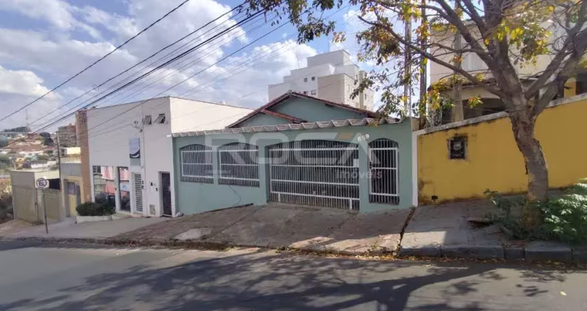 Casa padrão para alugar no centro de são carlos - amplo imóvel com 3 dormitórios e 2 garagens cobertas!