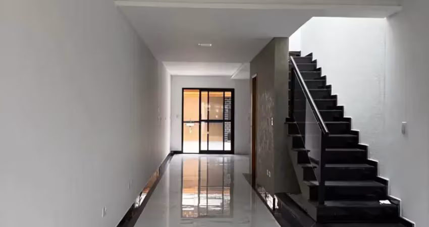 Sobrado novo na penha com 3 suítes e 2 vagas r$880.000,00
