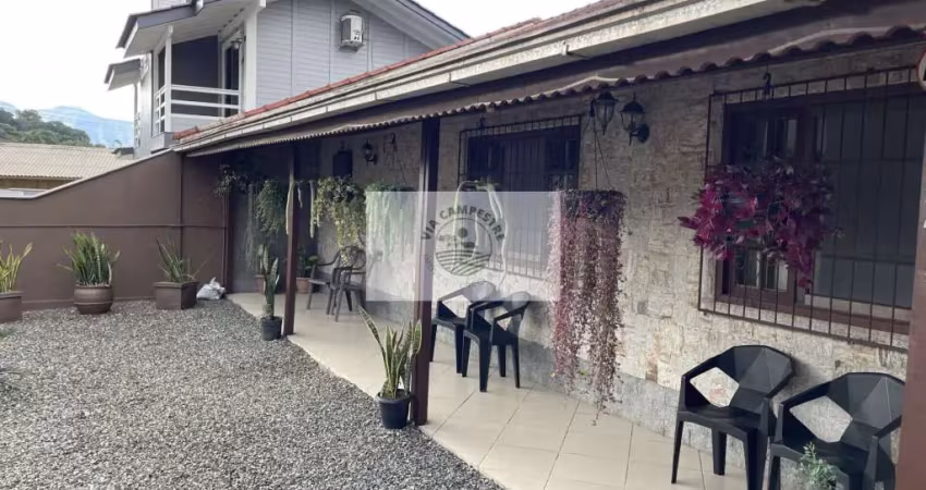 Residencia com laje na estrada mildau, uma suite e um quarto, aceita troca