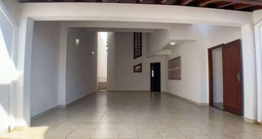Casa com 3 quartos para alugar no Jardim Estoril IV, Bauru 