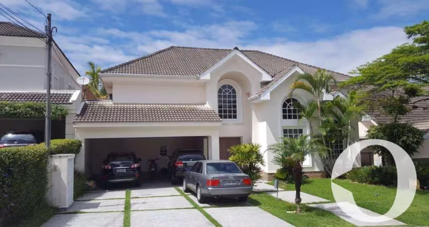 Casa excelente para retrofit, espetacular área de lazer, localização e projeto,