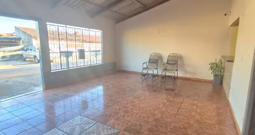 Casa com 4 quartos a venda, no bairro flodoaldo, a 1km do parque da cidade.