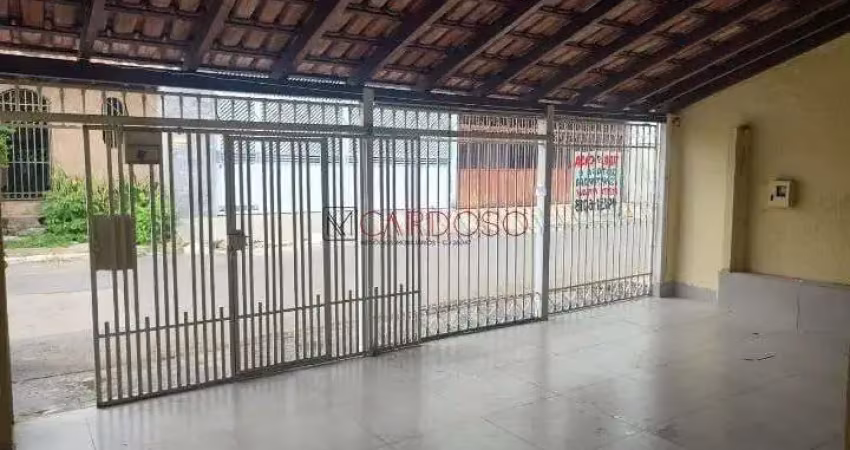 Casa 02 quartos, com casa nos fundos, garagem, forrada, samambaia norte