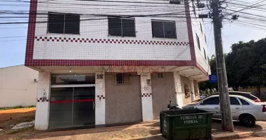 Apartamento na qn 122-samambaia sul, ao lado da estação do metrô, 02 quartos