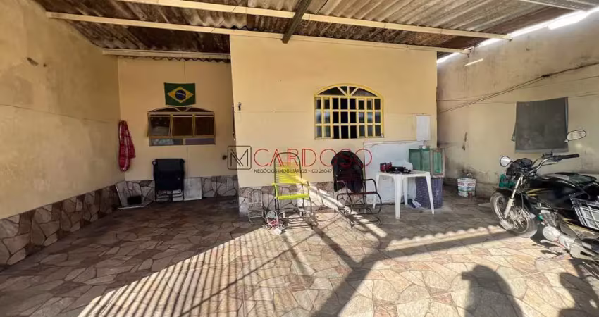 Casa 3 quartos, escriturada  no recanto das emas, garagem coberta d56