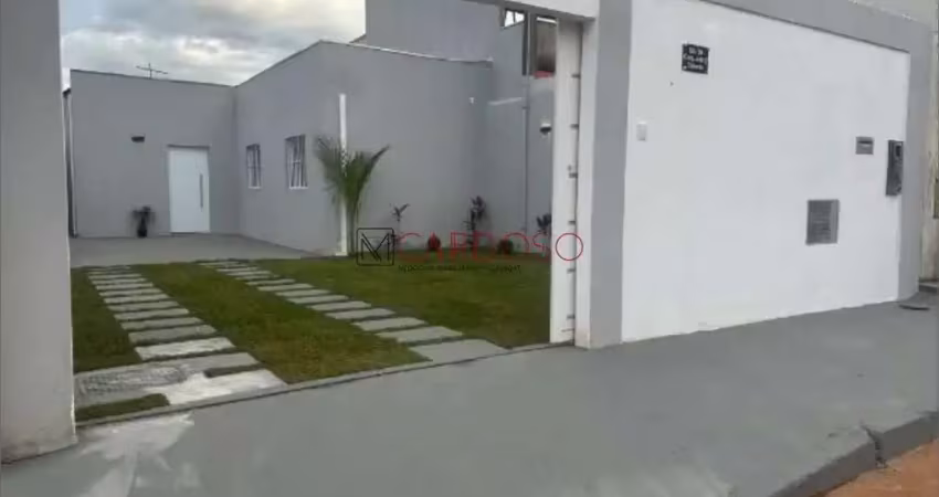 Casa na 03 quartos, suíte, porcelanato, aceita financiamento qs 08-areal,  - 19