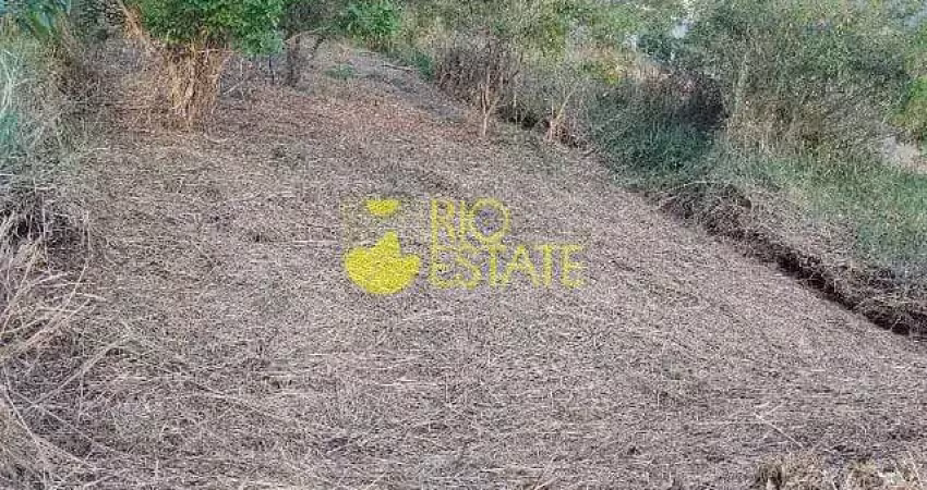 Terreno à venda na Rua Renata Bello, Vila Ursulino, Barra Mansa