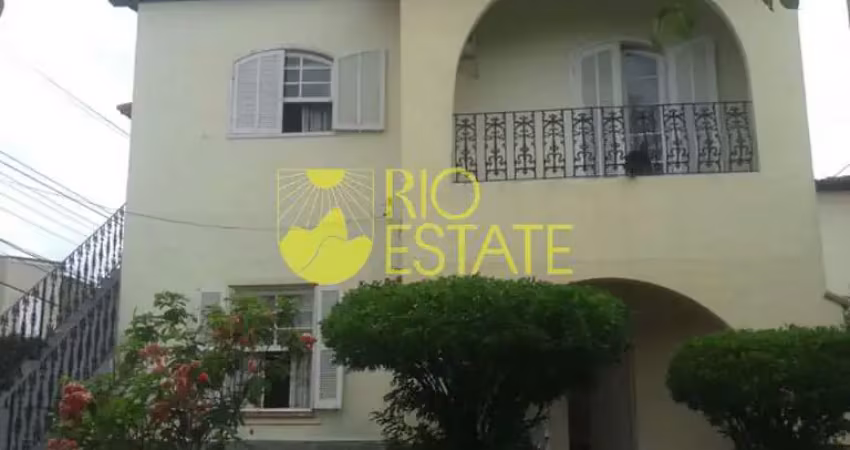 Casa na rua 33 4 quartos, 200m2, vila santa cecília -- volta redonda/rj