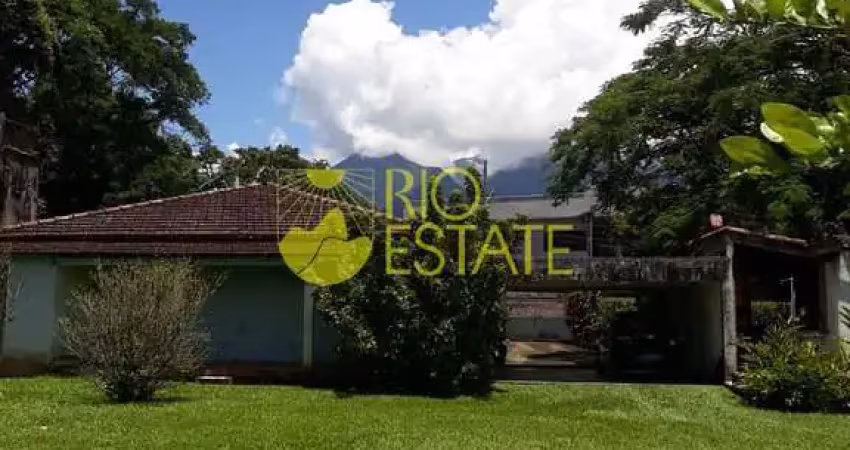 Terreno à venda na Rua J, Penedo, Itatiaia