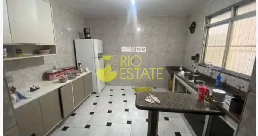 Casa com 3 quartos à venda na Rua Santa Maria, Paraíso, Resende