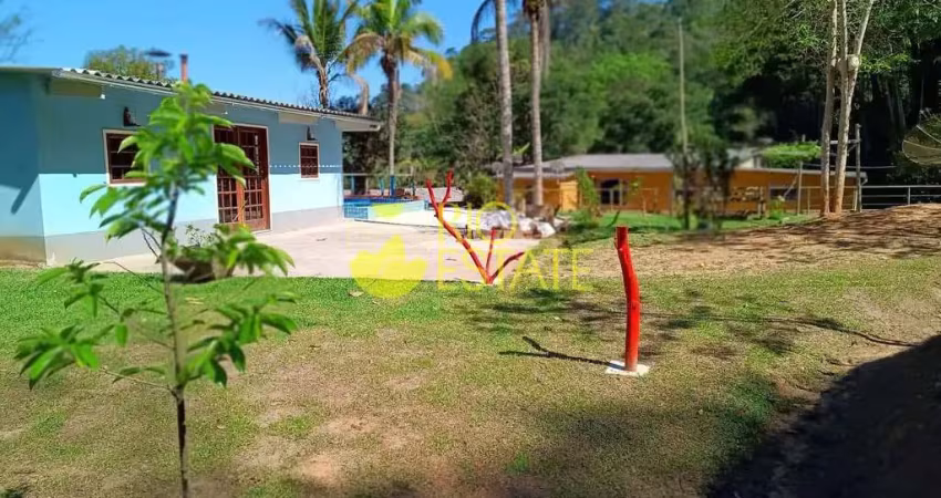 Sítio com linda casa à venda, 3 quartos, 50.000m2,  pinheiral/rj