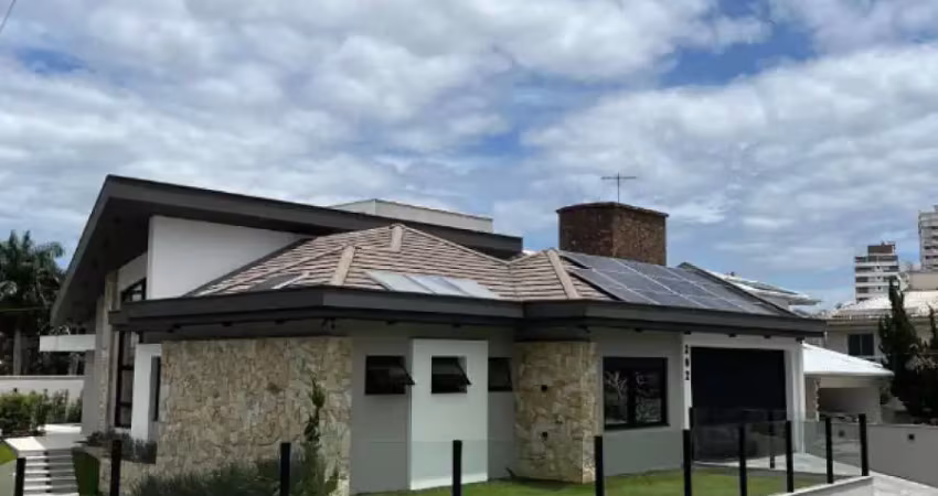 Casa com 3 quartos à venda na Rua das Cambiúnas, 202, Pedra Branca, Palhoça