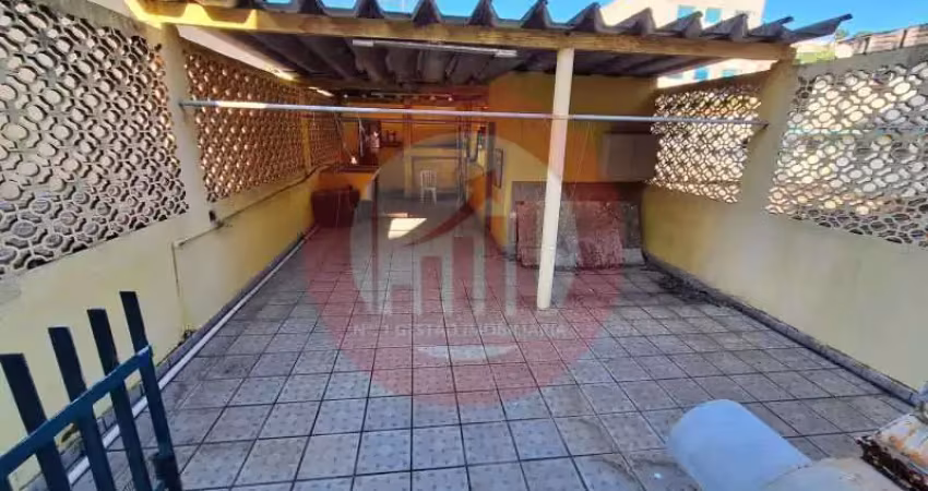 Casa com 3 quartos para alugar na Rua Maia Lacerda, Estácio, Rio de Janeiro