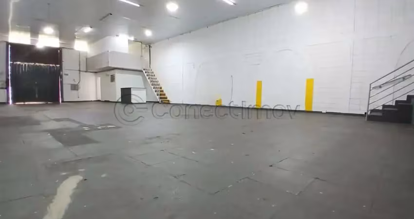 Galpão comercial de 271m² com 02 banheiros para locação - parque anhanguera