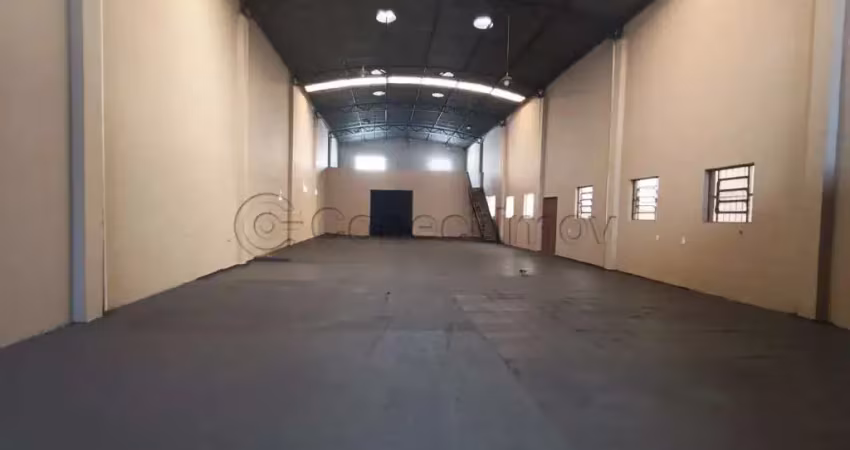 Salão comercial 530m² total com 01 banheiro disponível para locação - vila brasil