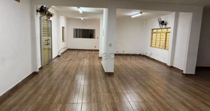 Salão comercial 95m² com 01 banheiro disponível para locação - alto do ipiranga