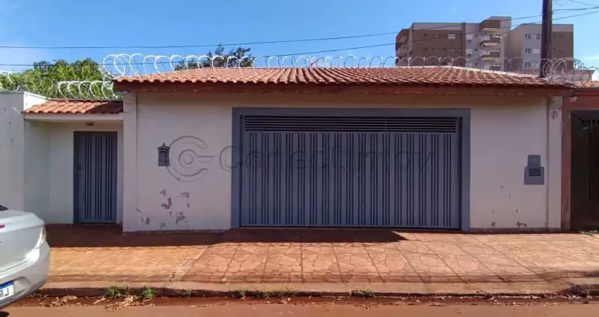 Casa padrão de 198m² disponível para venda - vila tibério