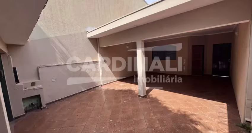 Casa de condomínio de 128m² com 03 quartos sendo 01 suíte para locação - vila monte alegre