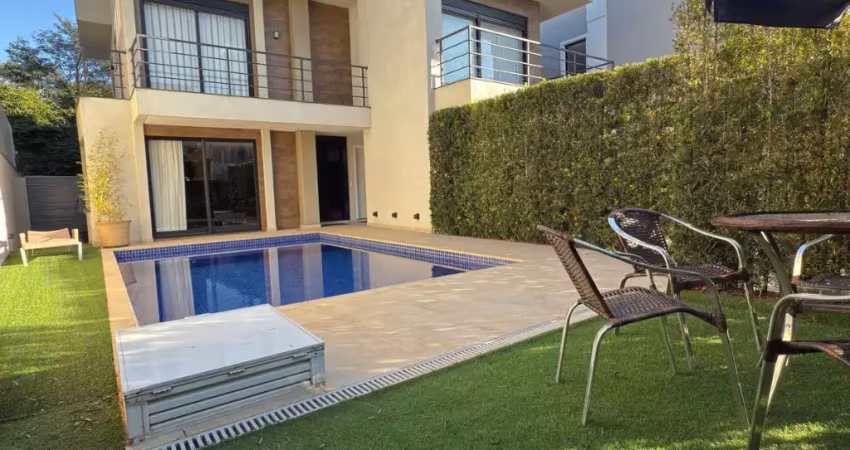 Casa de alto padrão à venda – condomínio la défense - 1 suíte master com sacada e 2 demi suite