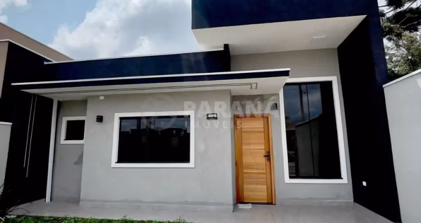 CASA À VENDA!!! Localizada a 5 min. do Centro da Fazenda Rio Grande,área com super valorização em ótima localização!