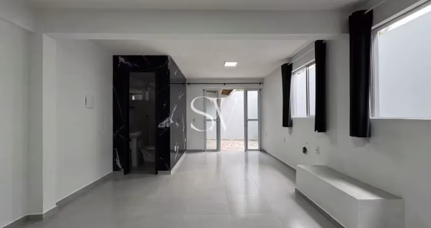 Casa Padrão a venda com 02 Dormitórios sendo 01 Suíte em Potecas/ São José, SC