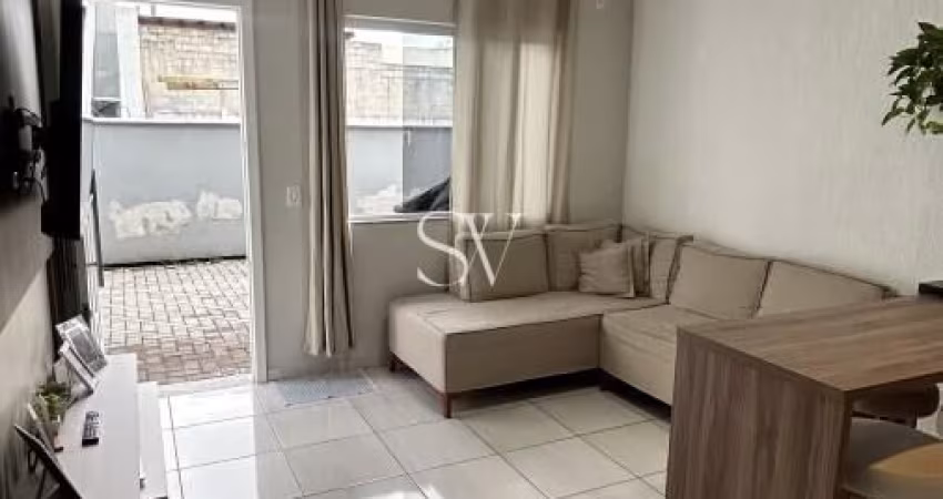 Sobrado a venda de 02 Dormitórios com sacada no bairro Forquilhas em São José-SC