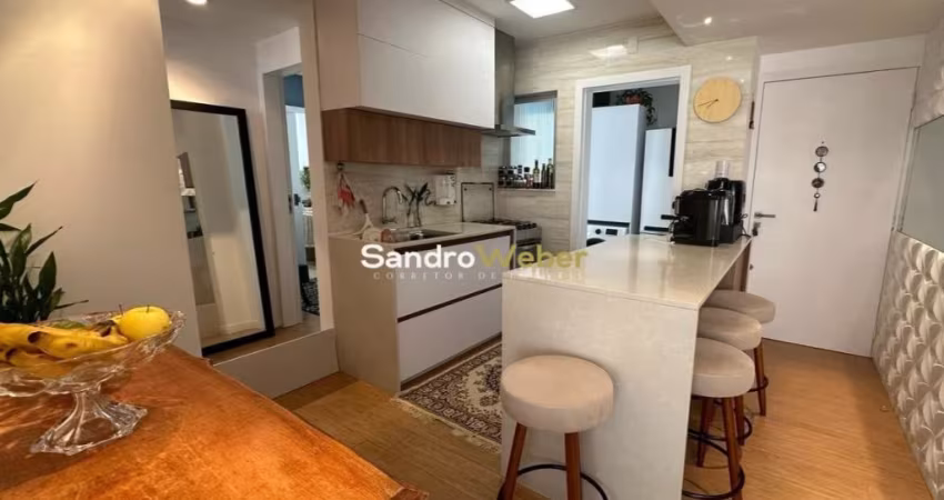 Apartamento Alto Padrão com 02 Dormitórios sendo 01 Suíte no Centro/ Florianópolis, SC