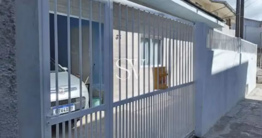 Casa padrão a venda de 03 dormitórios com vaga de garagem coberta no bairro ponte de imaruim em palhoça-sc