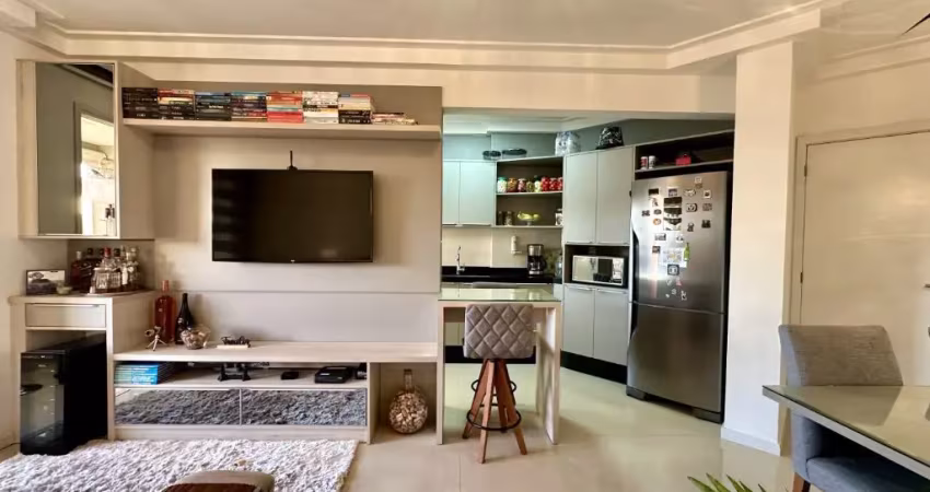 Apartamento a venda com 02 dormitórios sendo 01 suíte no abraão/ florianópolis, sc
