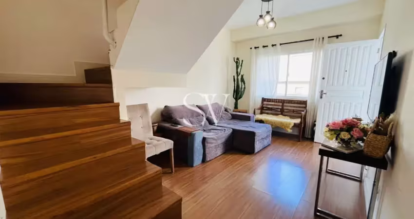 Casa sobrado a venda com 03 dormitórios sendo 01 suíte em ipiranga/ são josé, sc