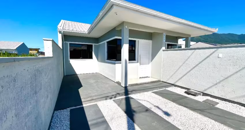 Casa na guarda do cubatão/palhoça com amplo terreno!!
