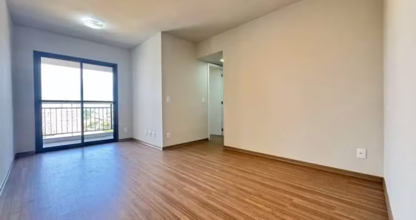 Apartamento novo e nunca habitado, último andar e uma bela vista.