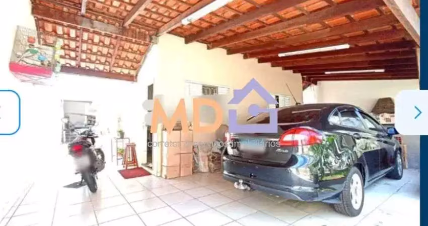 Casa com 3 quartos à venda no Jardim Holanda, Uberlândia 