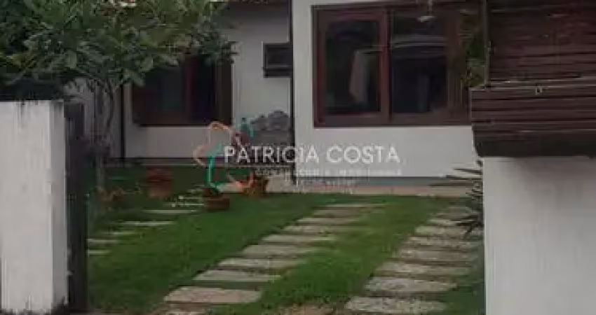 Casa à venda no bairro quinta dos acores - garopaba/sc