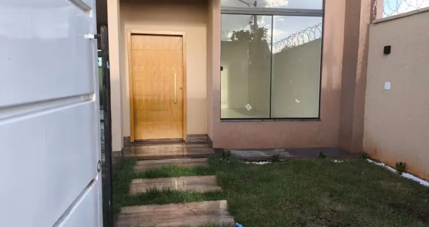 Magnifica casa térrea 3 quartos  1  suíte master e closett