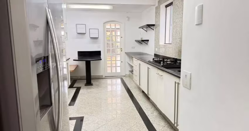 Oportunidade - casa de condomínio com 350 m², 3 quartos sendo 3 suítes à venda no bairro panamby.