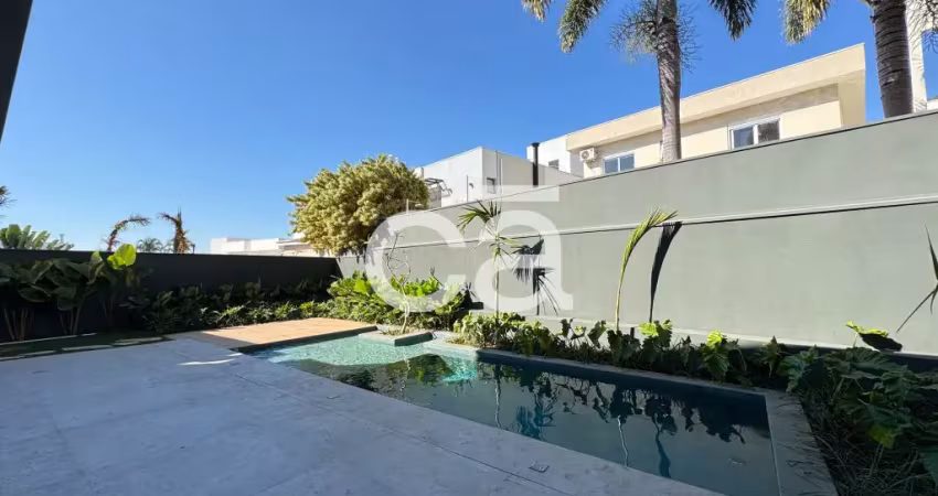 Casa em condomínio, com piscina, à venda no ville sainte helene em sousas