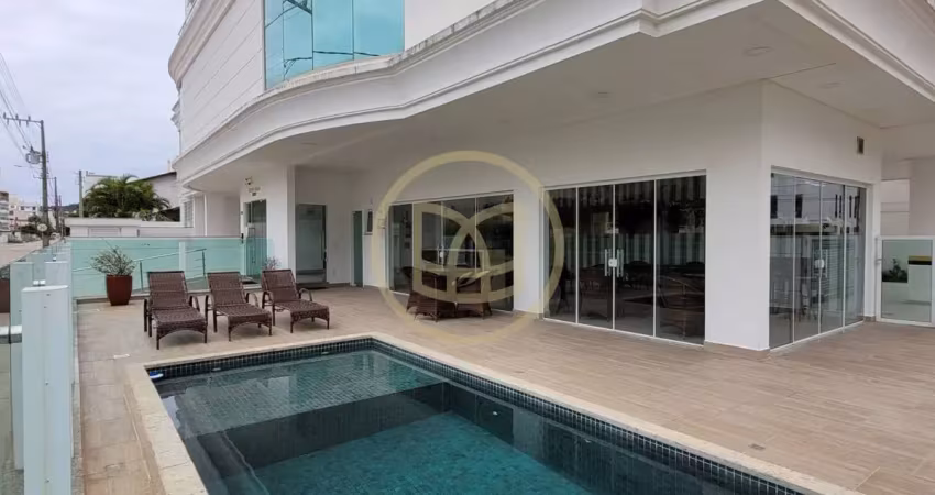 Apartamento com 3 dormitórios á 50m do mar na praia de palmas, mobiliado e com 2 vagas de garagem.