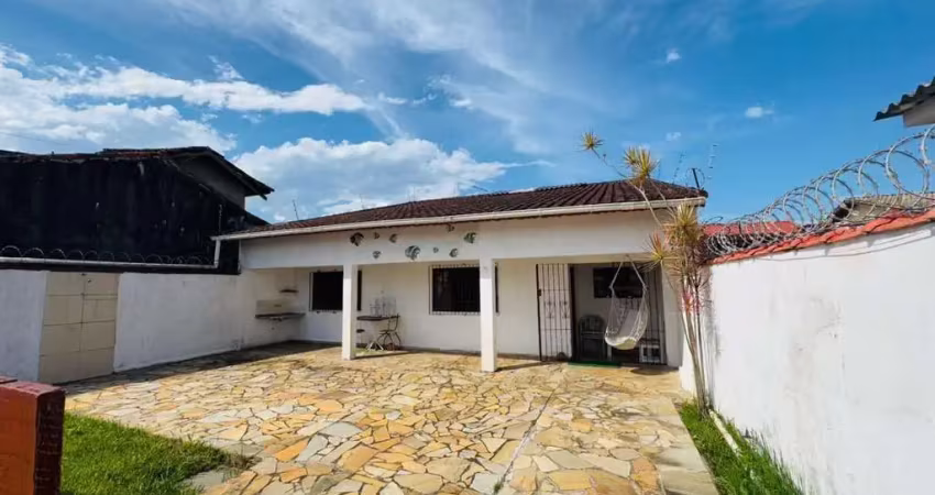 Casa para venda em itanhaém, jardim grandesp, 3 dormitórios, 1 suíte, 3 banheiros, 5 vagas