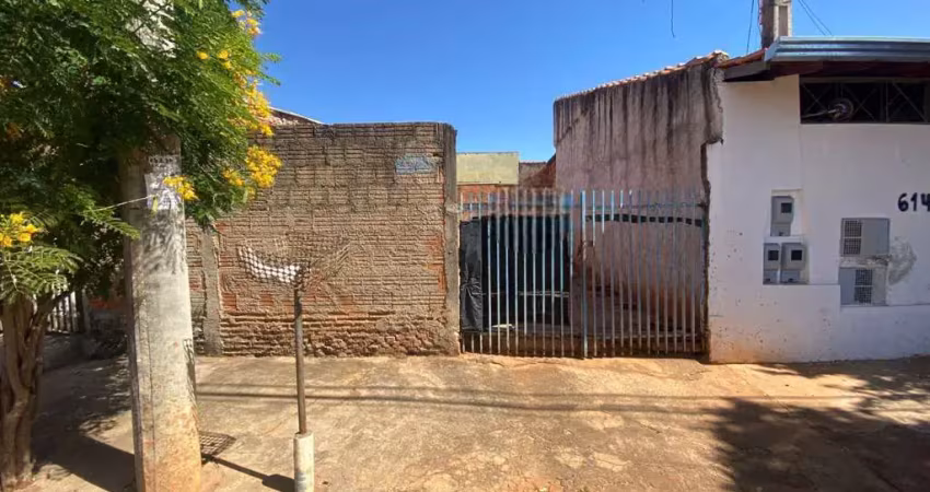 Terreno à venda no Jardim Bom Viver III, Lins 