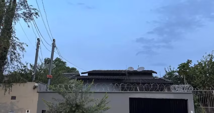 Casa com 3 quartos à venda na Avenida Ararapes, Jardim Califórnia, Goiânia