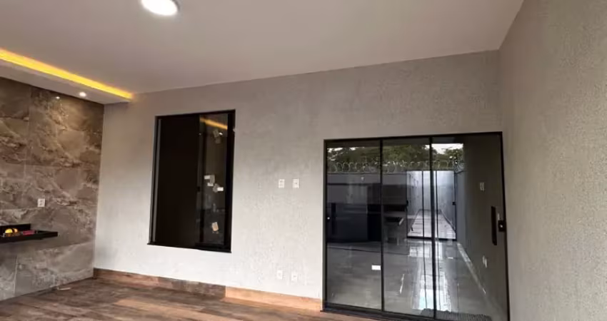 Casa com 3 quartos à venda na Rua Vieira Cunha, Parque das Amendoeiras, Goiânia