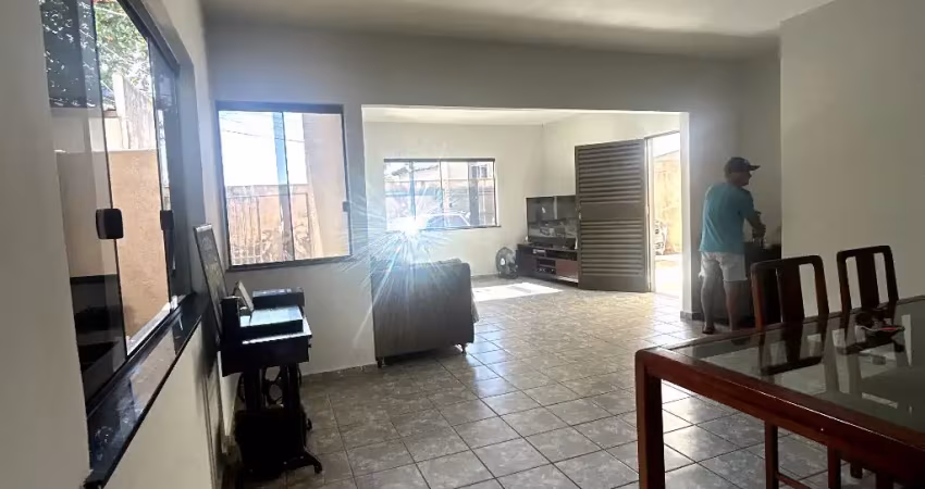 Casa com 4 quartos à venda no Jardim Planalto, Goiânia 