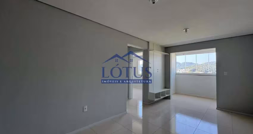 Apartamento semimobiliado bairro rau - jaraguá do sul