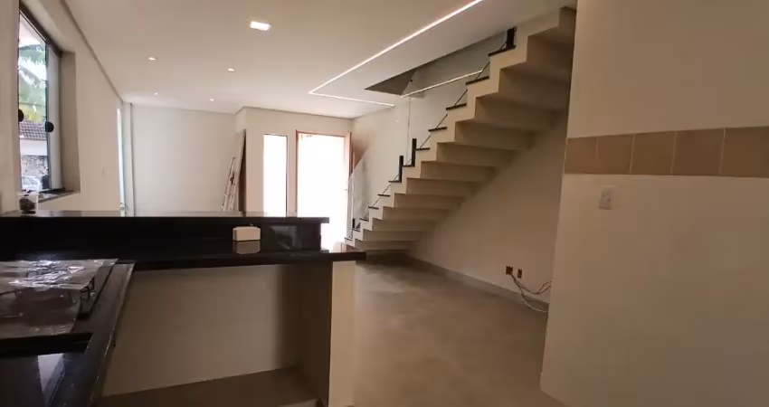 Casa duplex no bairro praia da ribeira angra dos reis - rj