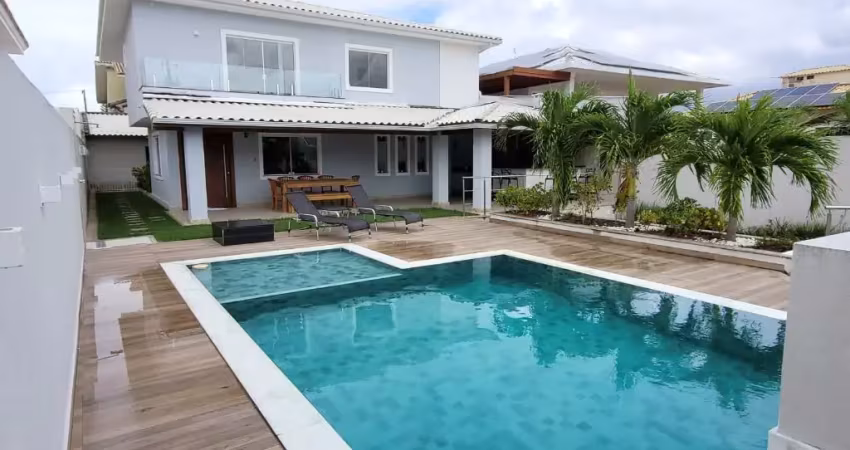 Casa em condomínio fechado para alugar no Buraquinho, Lauro de Freitas 