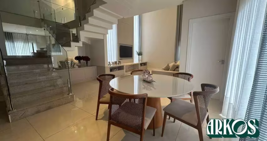 Sobrado finamente mobiliado em terreno inteiro no pioneiros catarinenses com 320m²