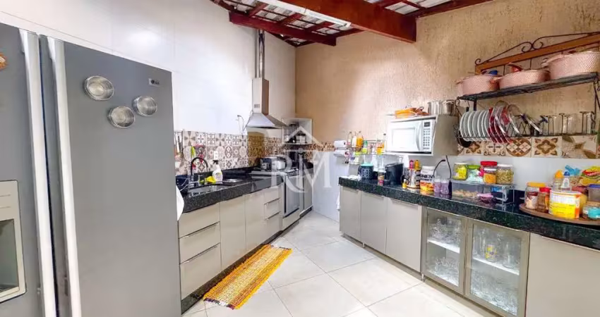Casa com 4 quartos à venda, 180m² - santa amélia - belo horizonte - mg