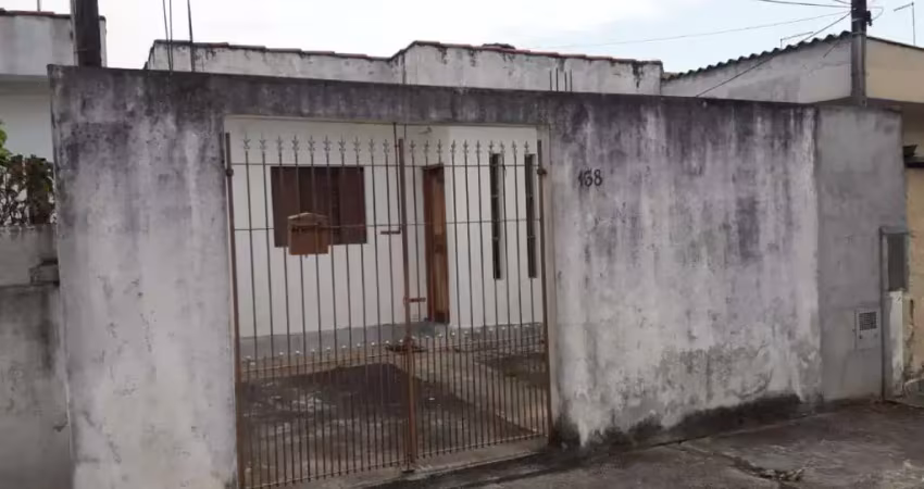 Locação casa têrrea individual: 1dorm, sala, cozinha, banheiro, lavanderia coberta e vaga para 2 carros. - ca1985